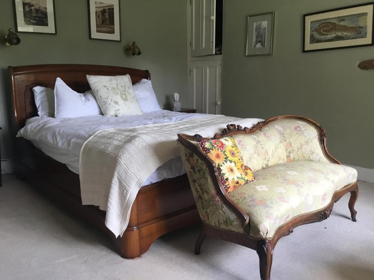 Forthay Bed And Breakfast North Nibley Экстерьер фото